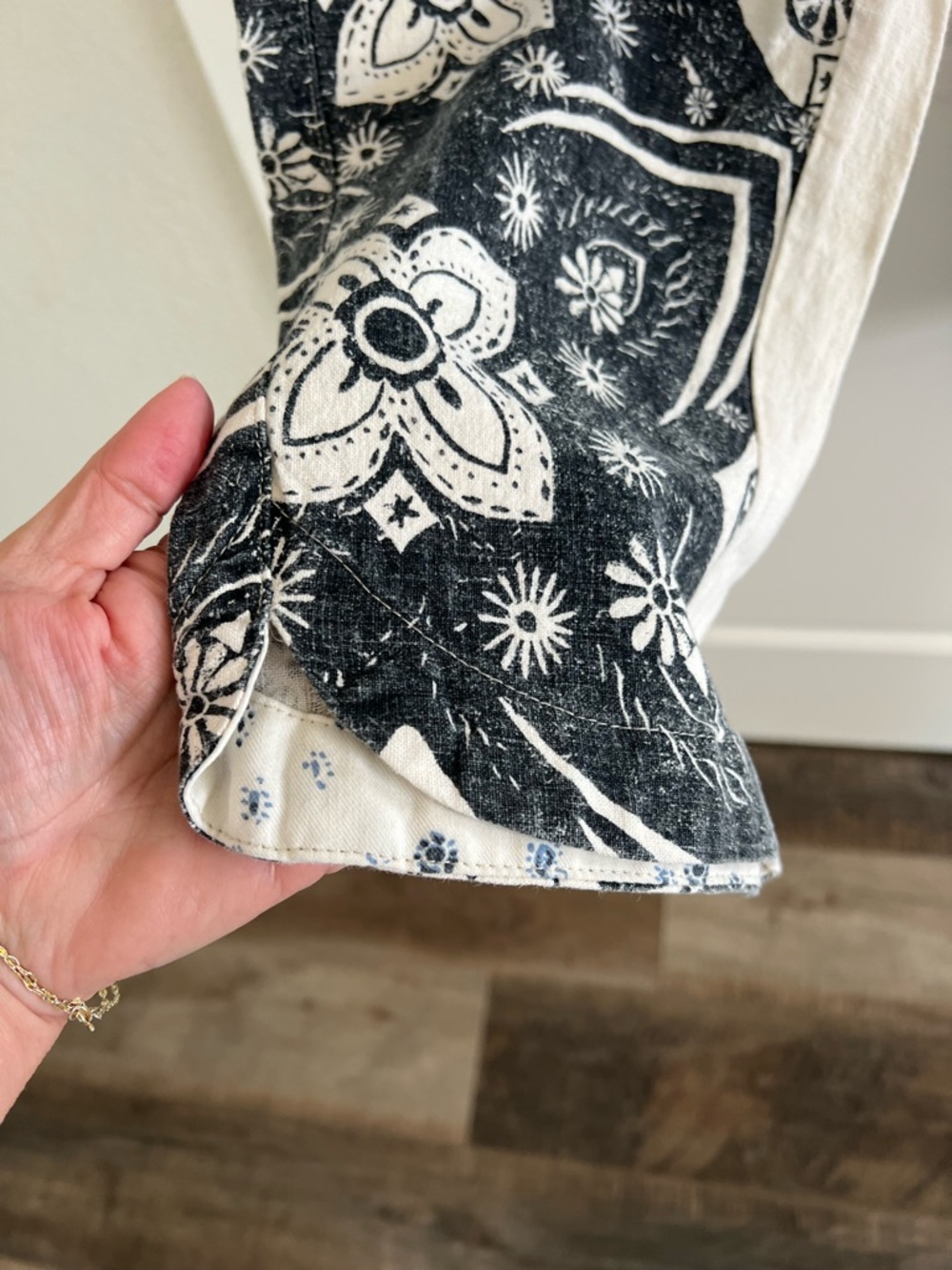 Pilcro Anthropology Floral Print Drawstring Pants - Picture 3 of 8